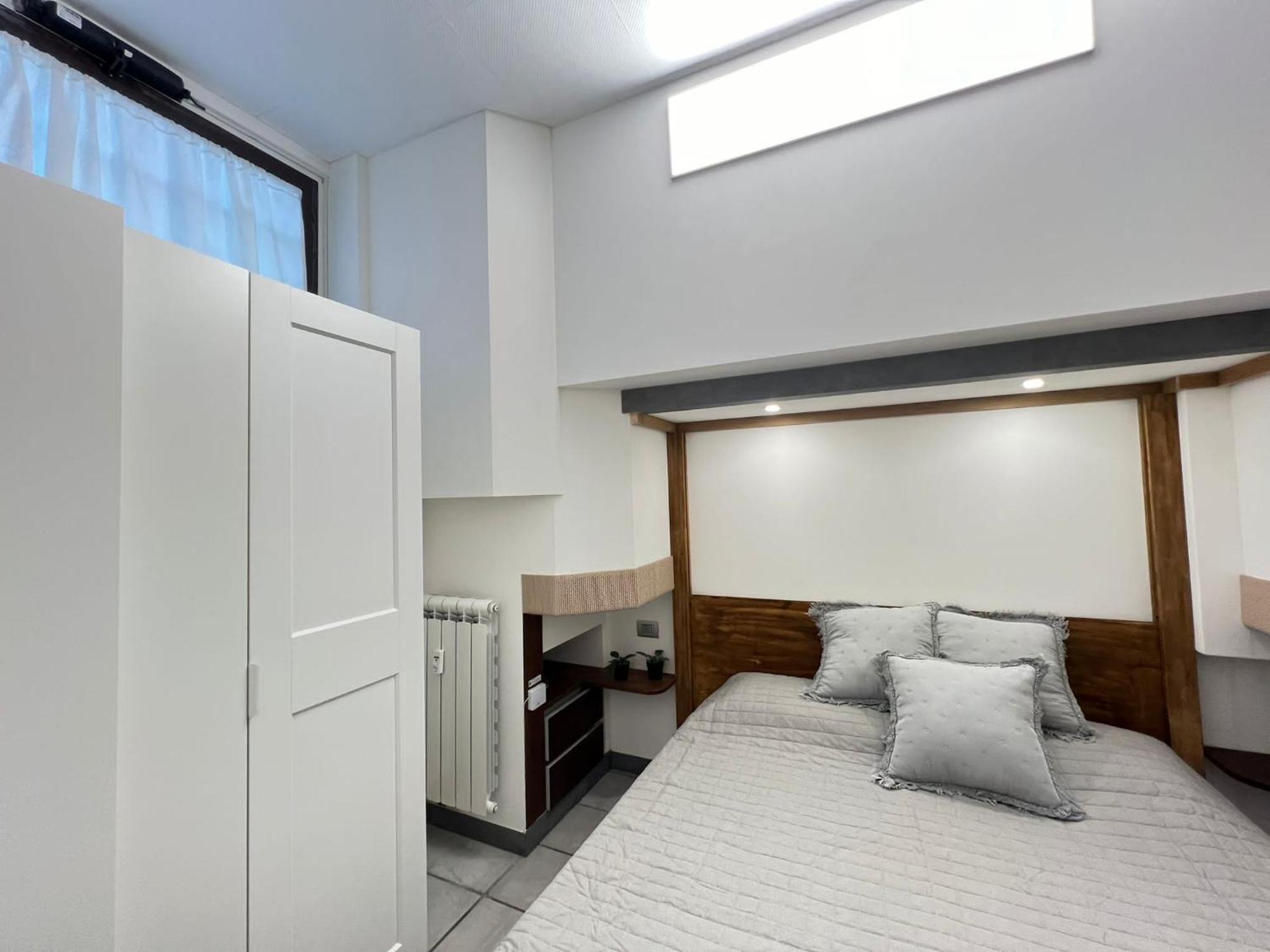 "R&P Apartment", Short Term Stay, Elegant Design, Bisceglie Metro Station, Easy For San Siro And Fiera Milano, Free Parking Buitenkant foto